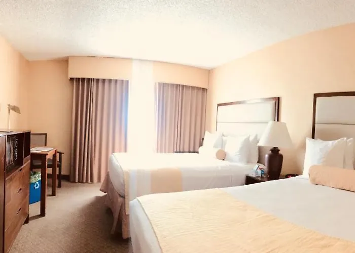 By The Mall Phoenix Airport Hotel Tempe