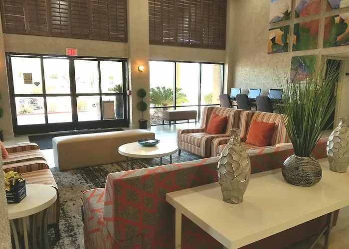 By The Mall Phoenix Airport 3* Tempe